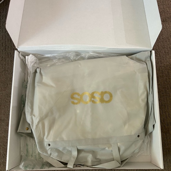 ASOS Wedding Dress - Off-White Satin, Retro Hollywood Glamour NWT Size 4 - Picture 14 of 14